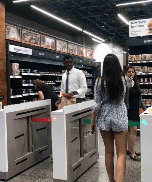 Revolutionize Your Shopping Experience with Amazon Go – Say Goodbye to Long Lines and Hello to Seamless Checkout!