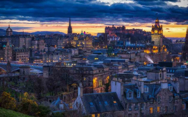 Experience the Best of Edinburgh – 25 Must-Do Activities for an Unforgettable Scottish Adventure!
