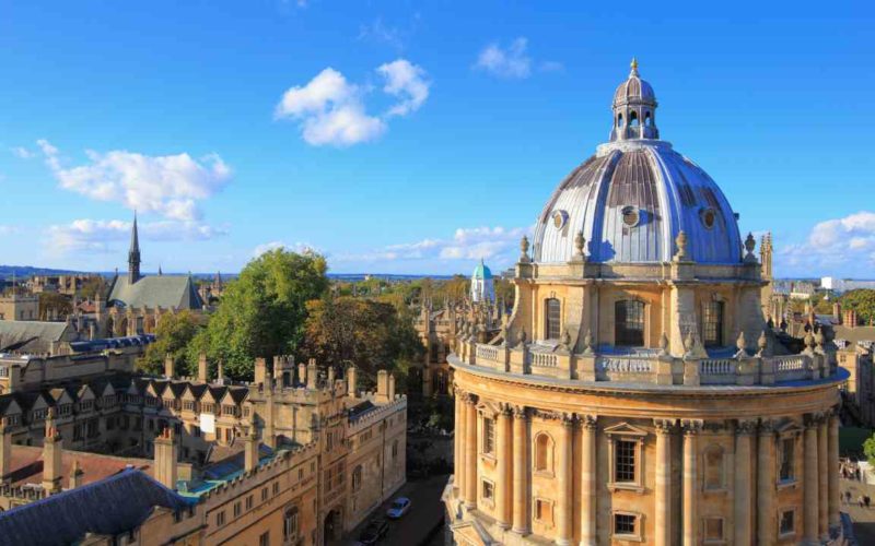 Uncover the Hidden Gems of Oxford: 25 Must-Do Activities That Will Take Your Breath Away!