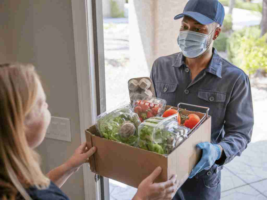 Start An organic food delivery service