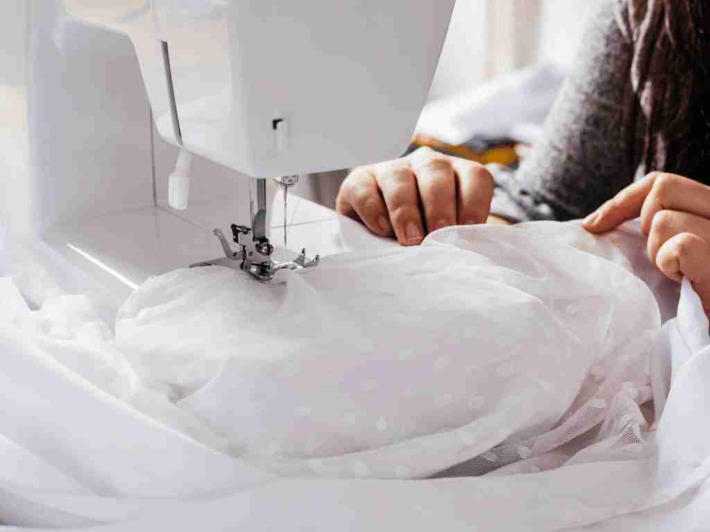 Become A Sewing and Alteration Specialist