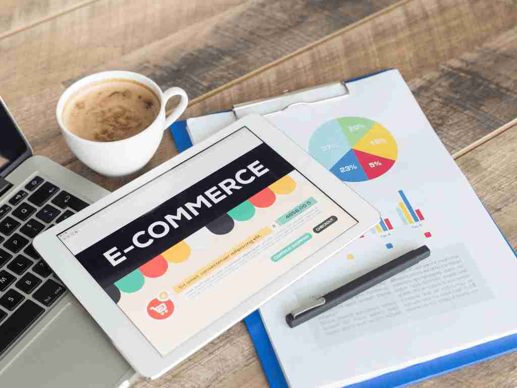 What is b2c ecommerce software