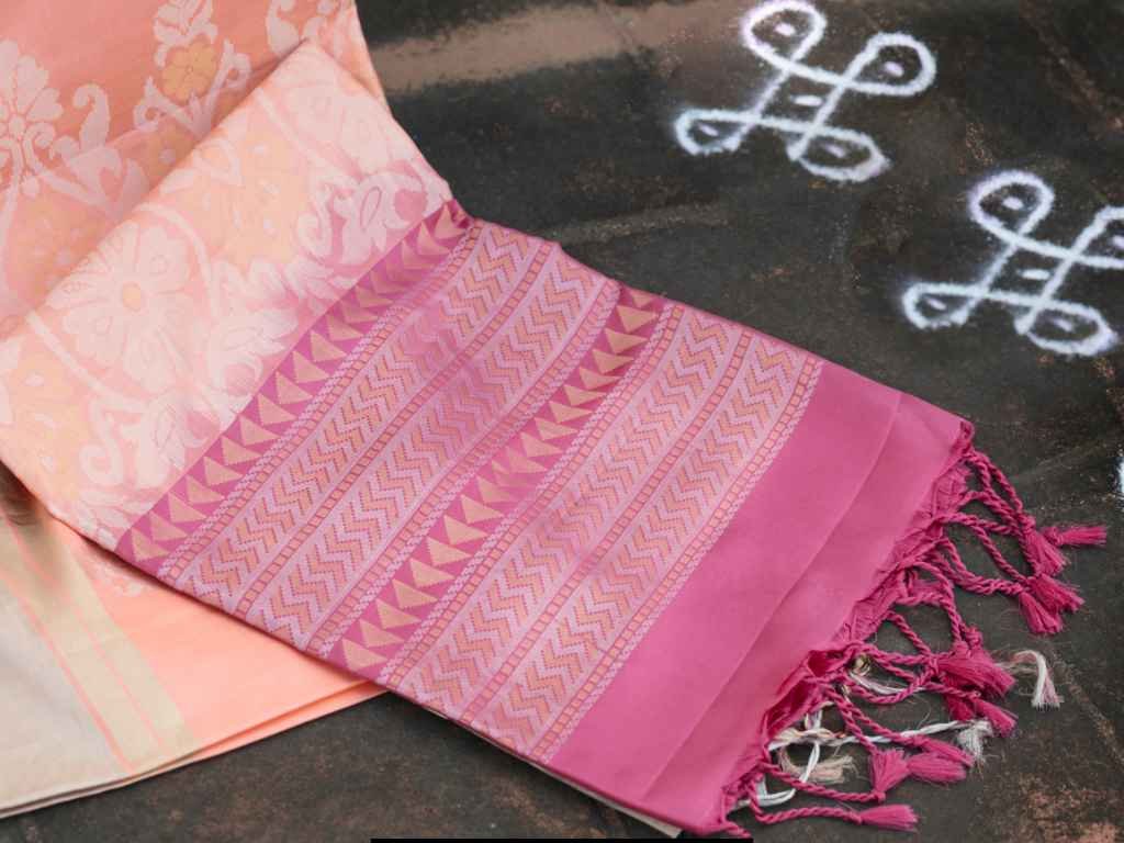 How to Source Sarees for Your Business?